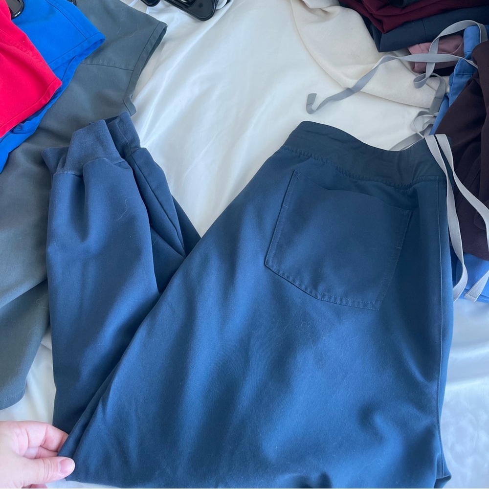 HARBOR BLUE ZAMORA JOGGERS SIZE LARGE PETITE